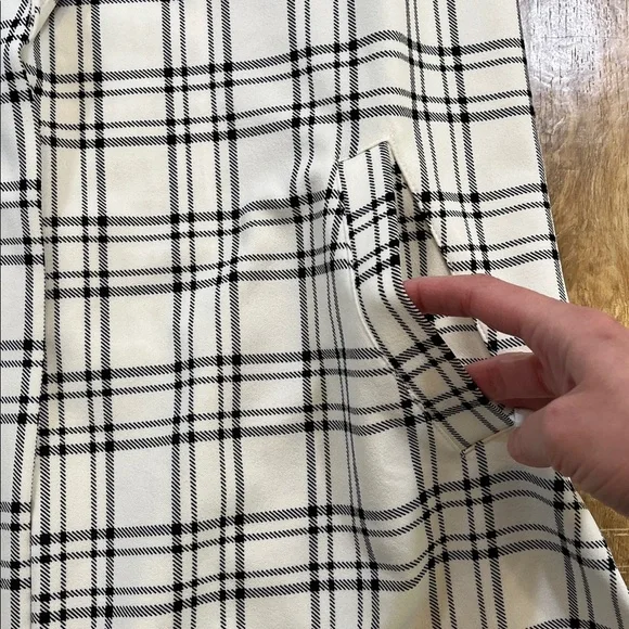 Melloday Longline Vest Windowpane Print White Black Open Front Medium M EUC - Picture 4 of 12